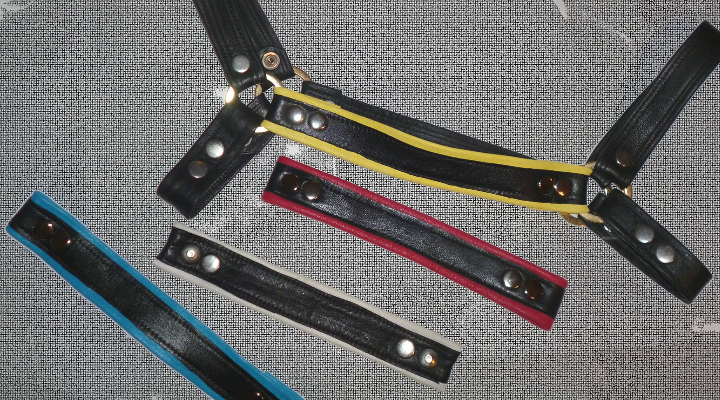 Four Color Pec Leather Harness